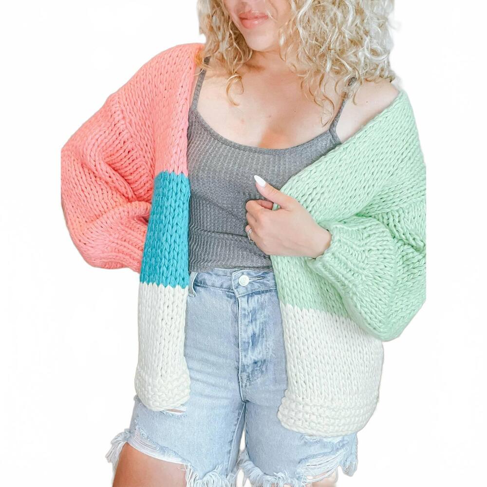NEW LISTICLE bria cable knit cardigan in green multi